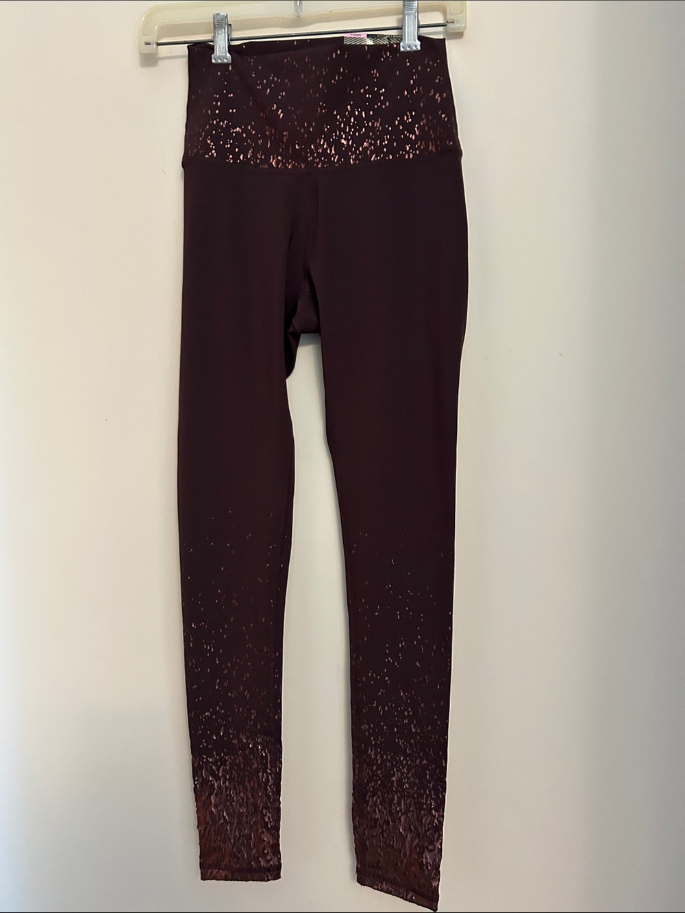 Z by Zobha high waisted wine leggings with metallic sparkles.size S